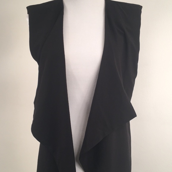 β
SOLD Black LONG FLOWY Vest Ladies Medium - Picture 2 of 12
